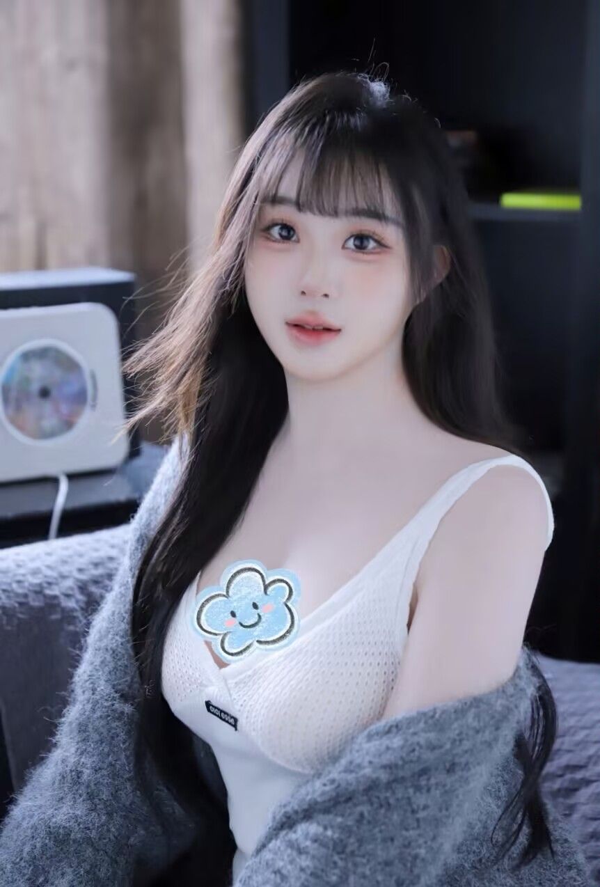 坐标北京，偶尔兼职，喜欢的加微信私聊