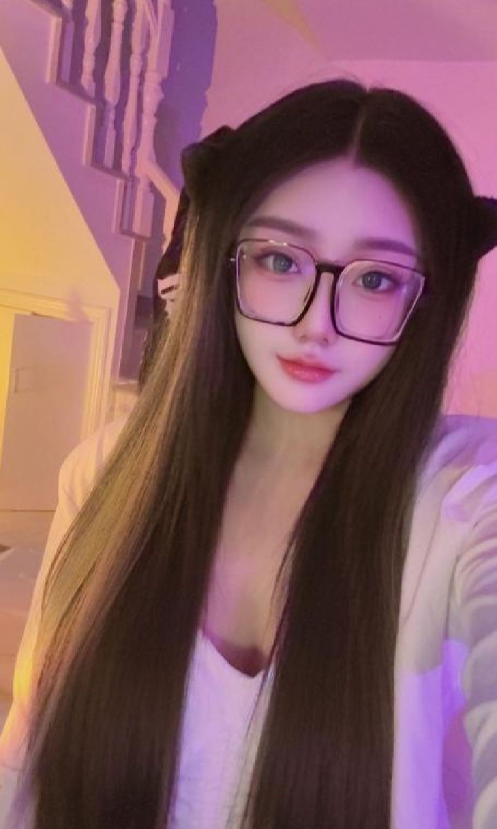 蜀山美臀小姐姐萱萱