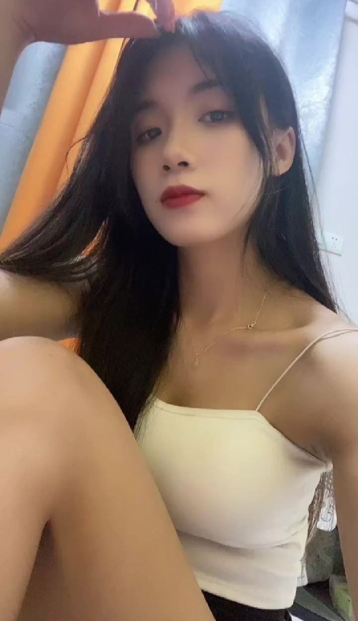 长腿辣妹小柠檬