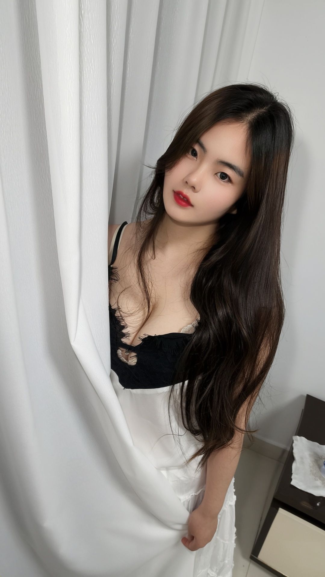 白云同和小七 38f蟠桃大灯 后有绝美翘臀 身材配置拉满
