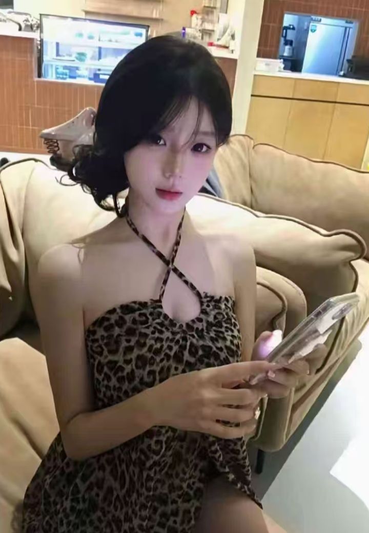 浦东白嫩甜妹云云