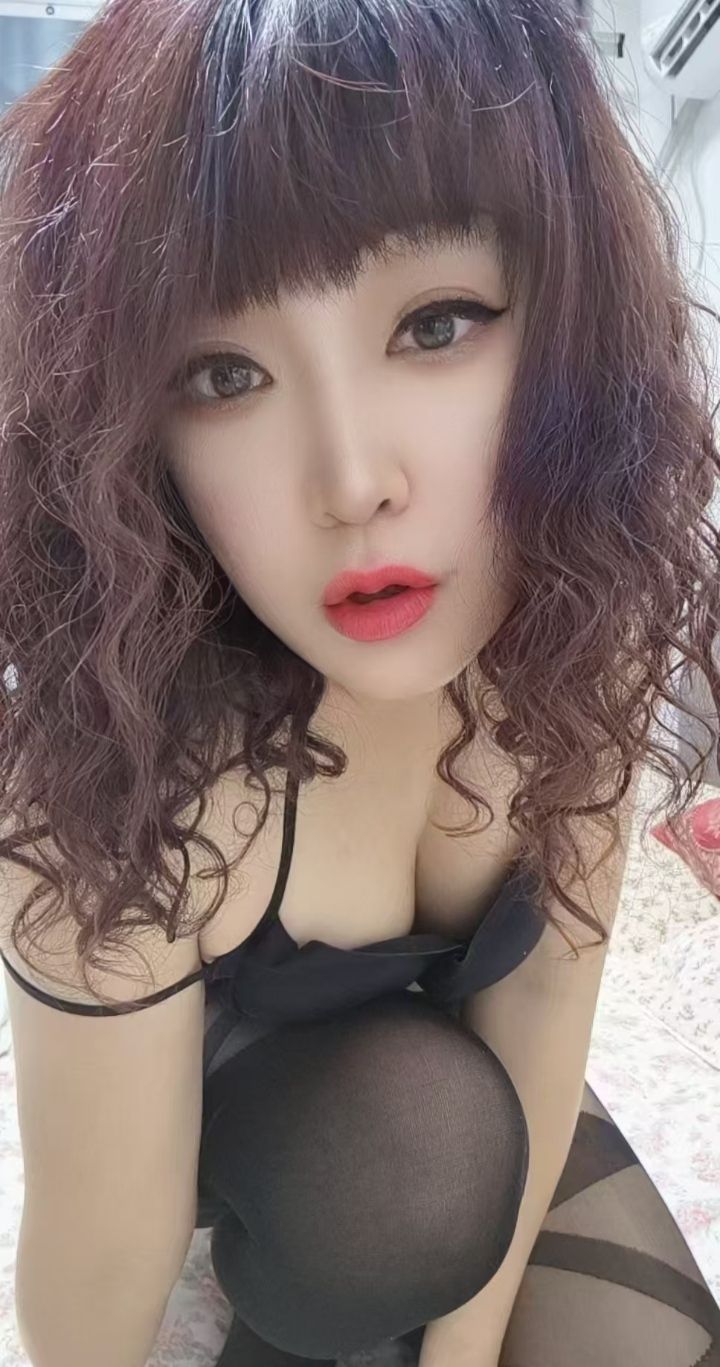 浦东大波浪少妇静静