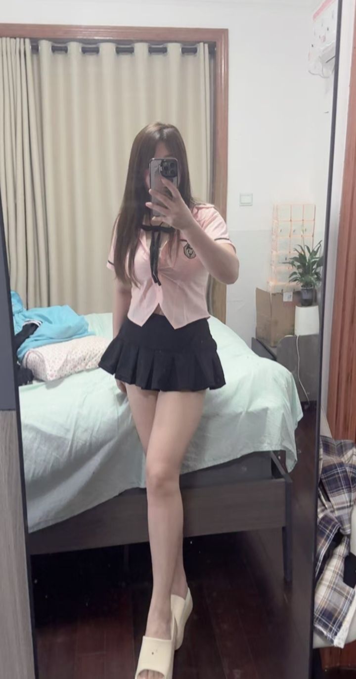 白嫩丰满诱人小米