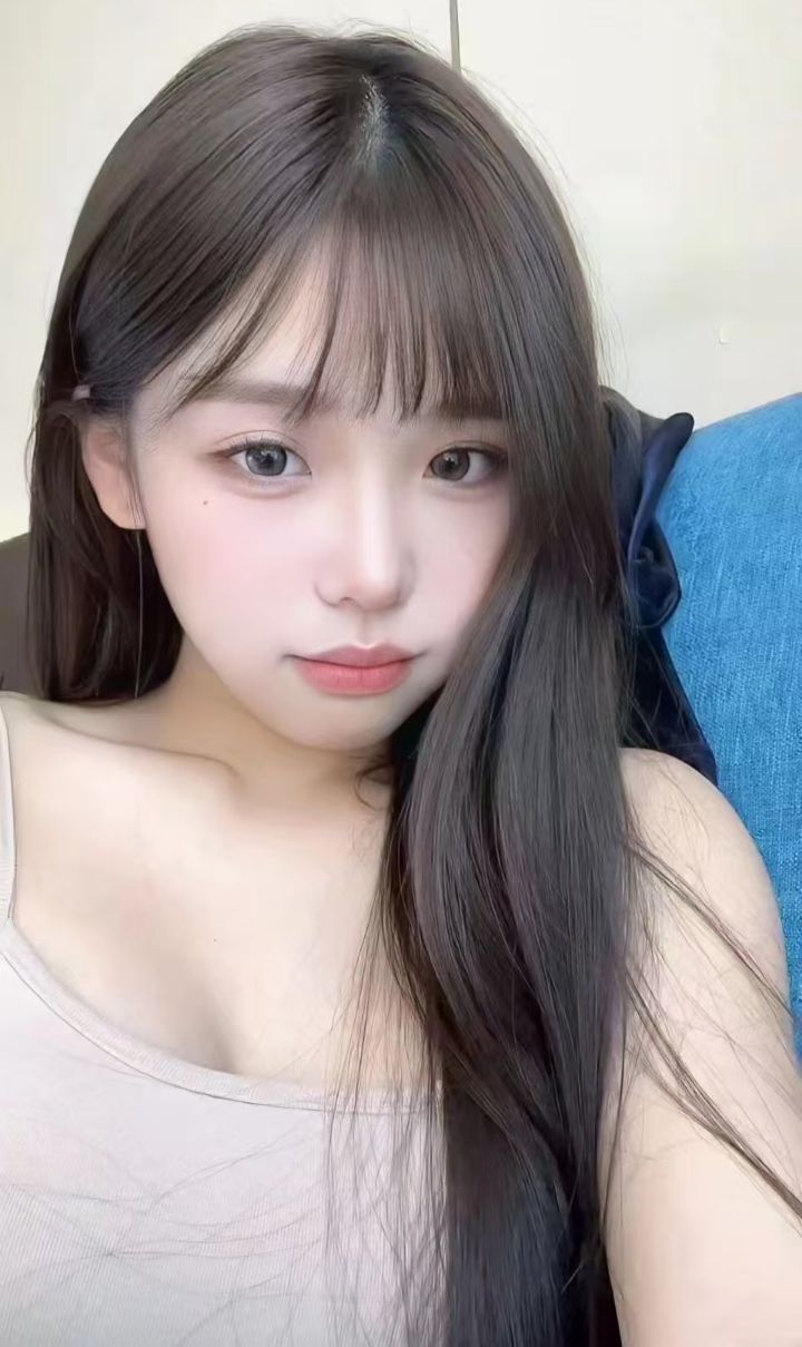 闵行白嫩萌妹小娜
