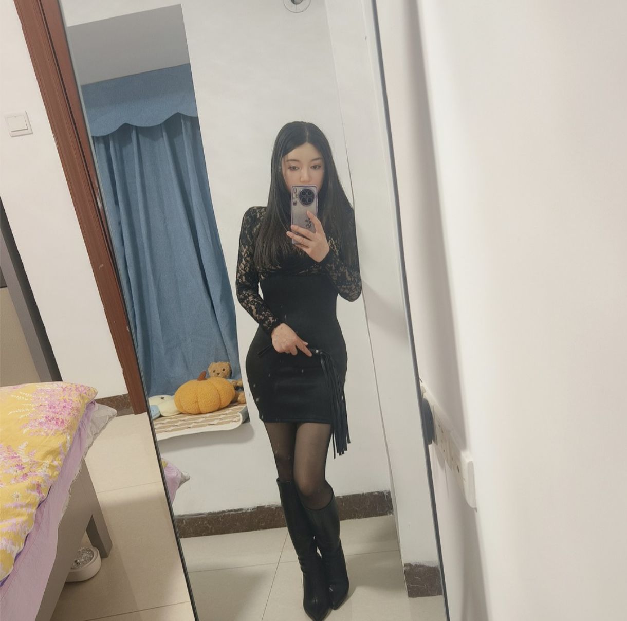 天河潭村安娜 粉嫩小白虎 身材超好 敏感水足 舔的酥酥麻麻