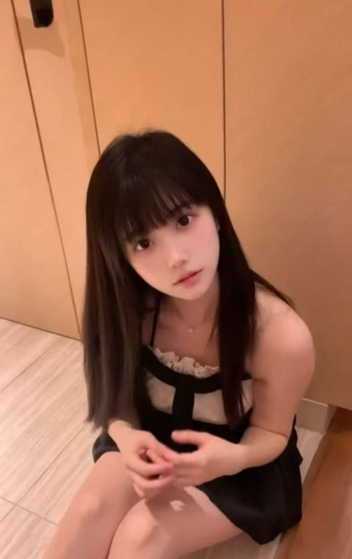 武昌制服甜妹张天爱