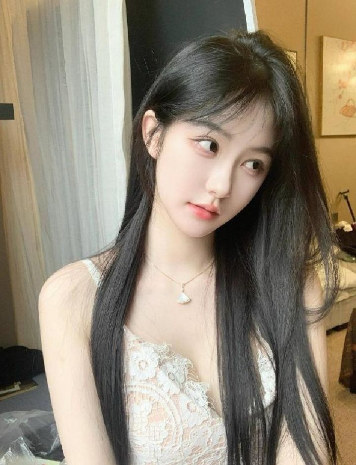 徐汇白嫩美妞潇潇