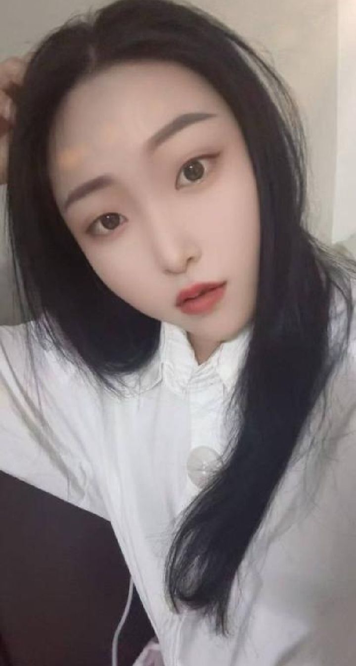 闵行丰满花胸辣妹