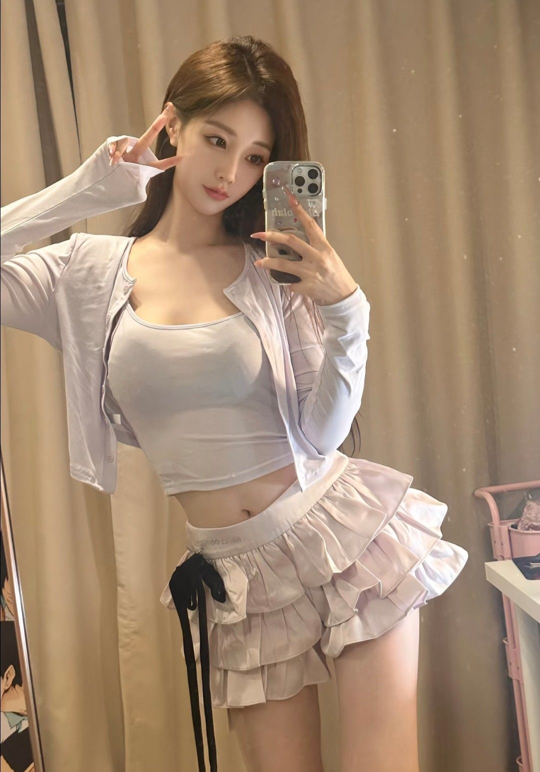 年轻妹妹会一字马