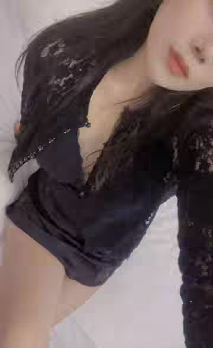 刚下水白净干净小Sao妇