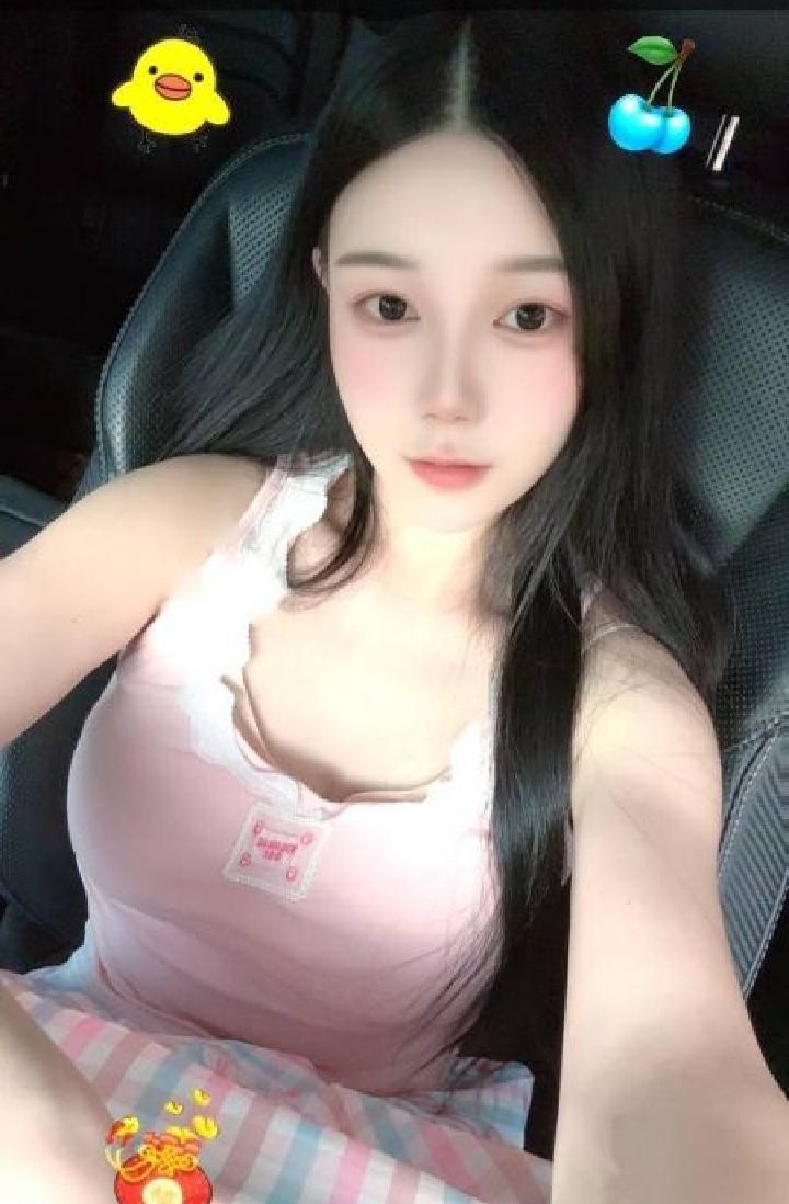 翘臀长腿大白奶网红