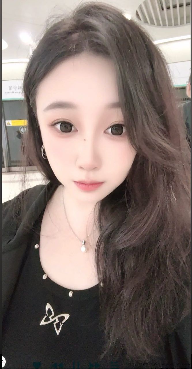 花都狮领微微 肉感肥臀 大乃柔软 鲍鱼鲜美 水娃体质