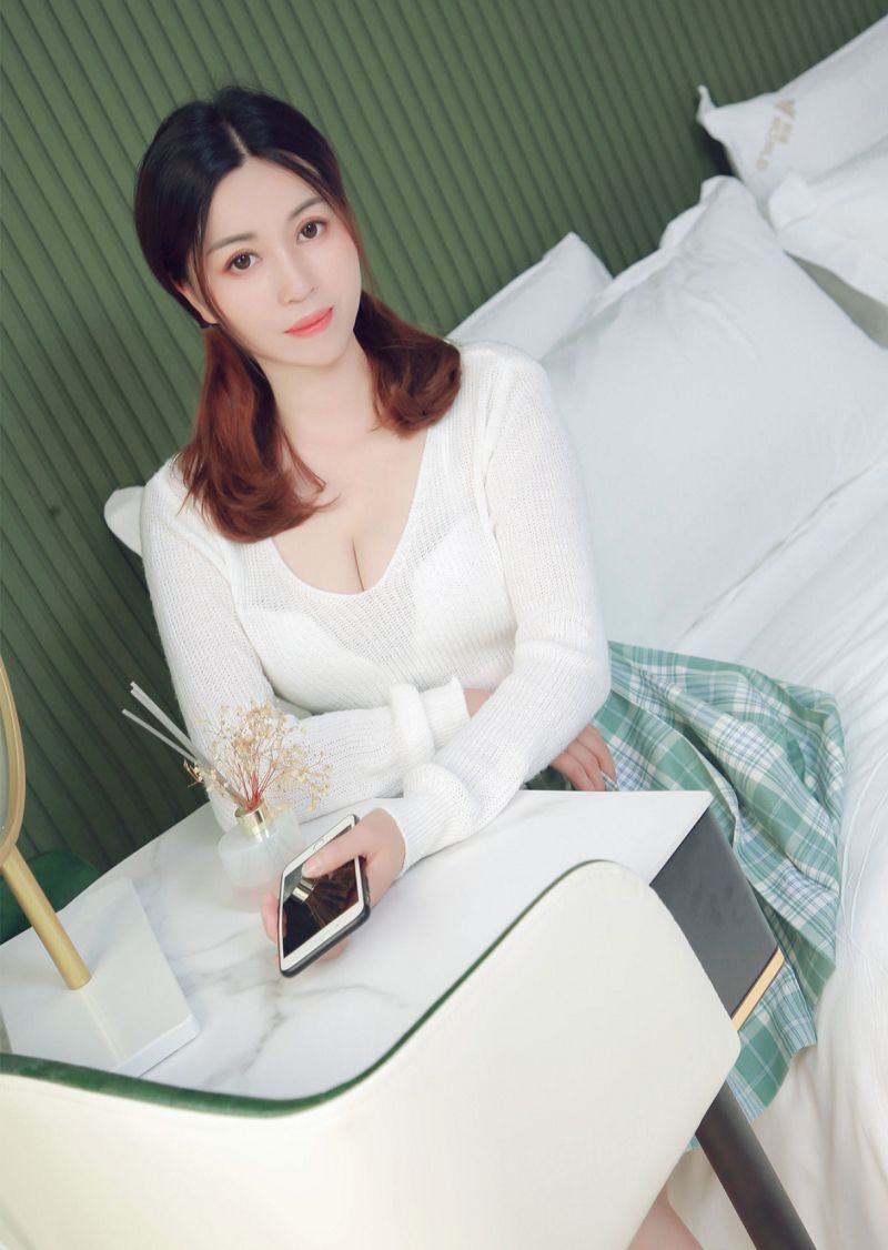 白云大道北花花 性格好 甜蜜情人感 大长腿 高分炮架子