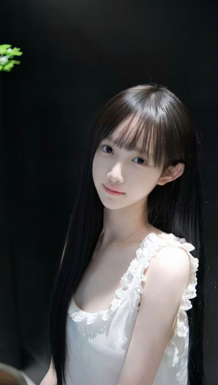 白皙水润小嫩妹可乐