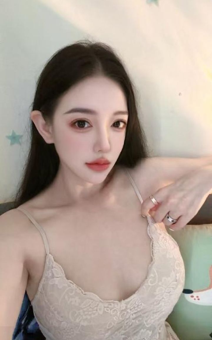 静安美乳妖精恩熙