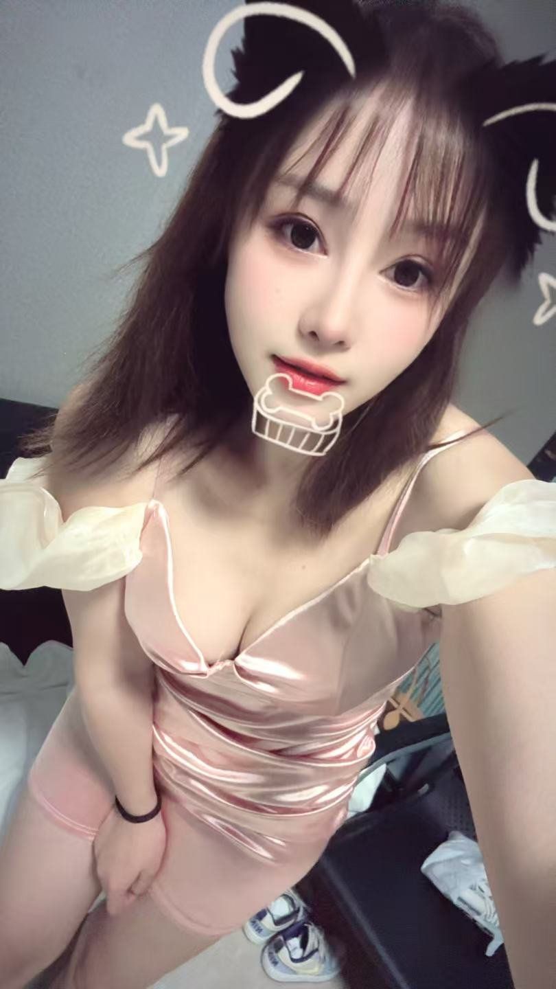天河车陂橙子 新人 完美身材比例 脱衣妩媚 叫床Sao浪可言可甜