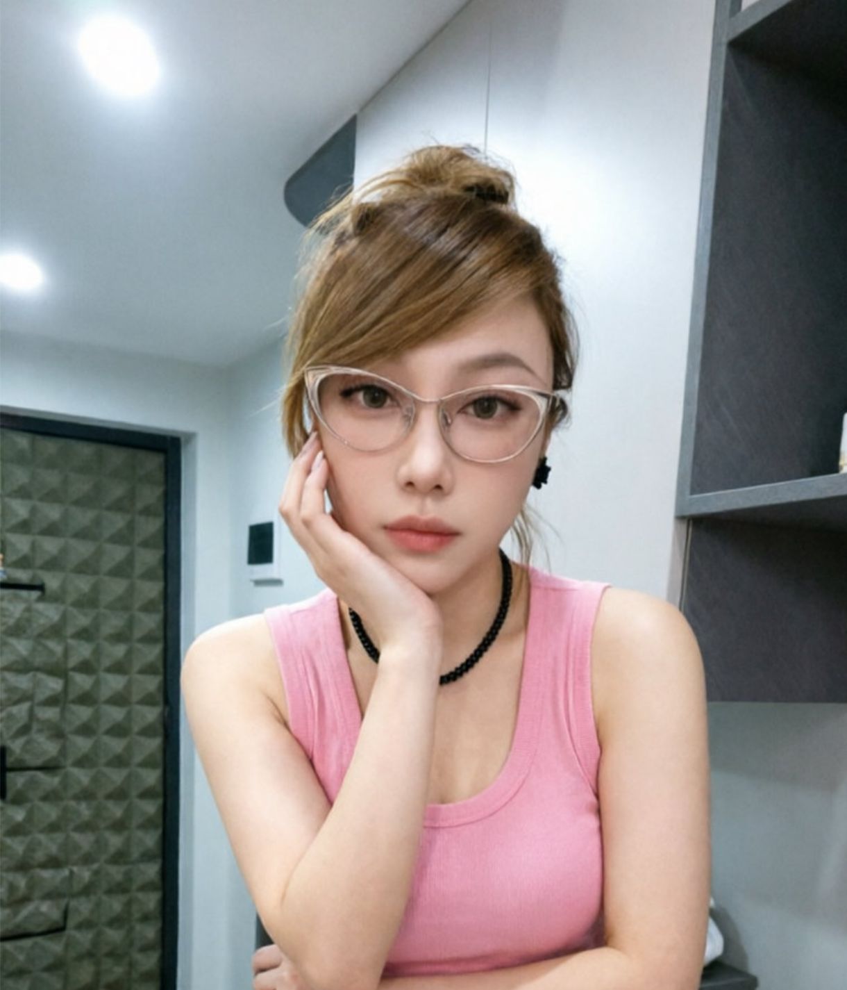 越秀北京路璐瑶 身高171 会倒立一字马 金鸡独立 解锁高难度