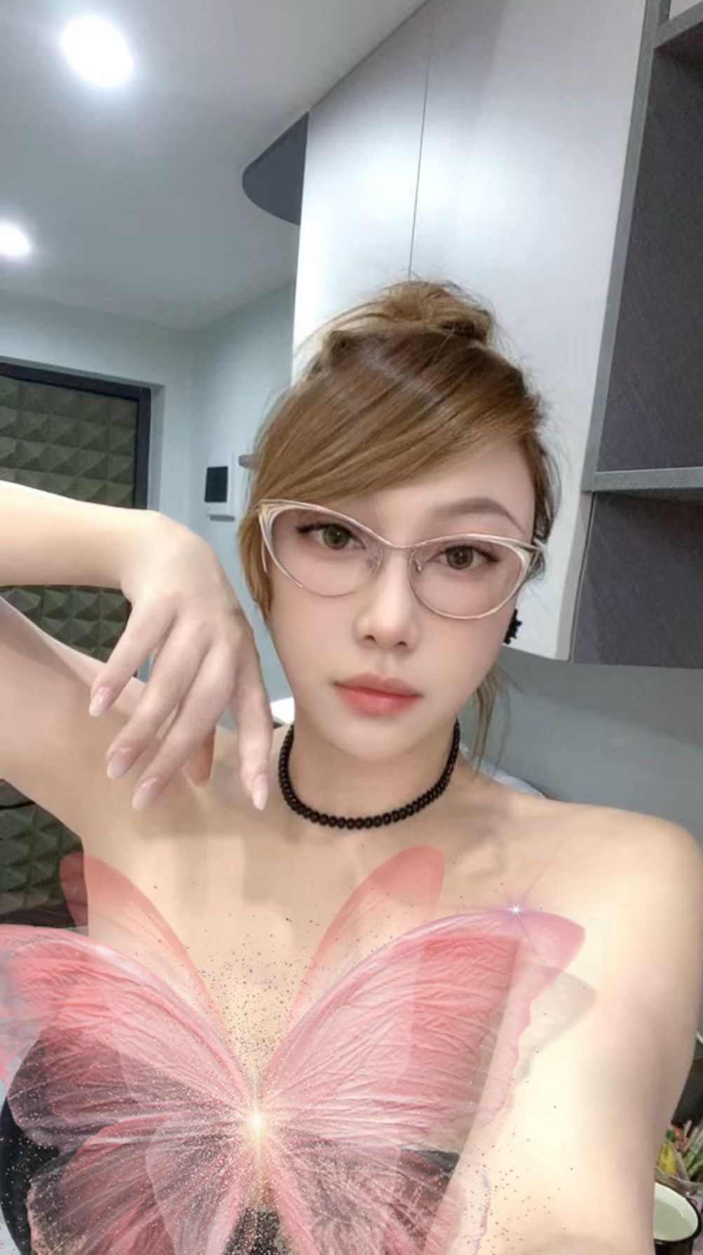 越秀北京路璐瑶 身高171 会倒立一字马 金鸡独立 解锁高难度