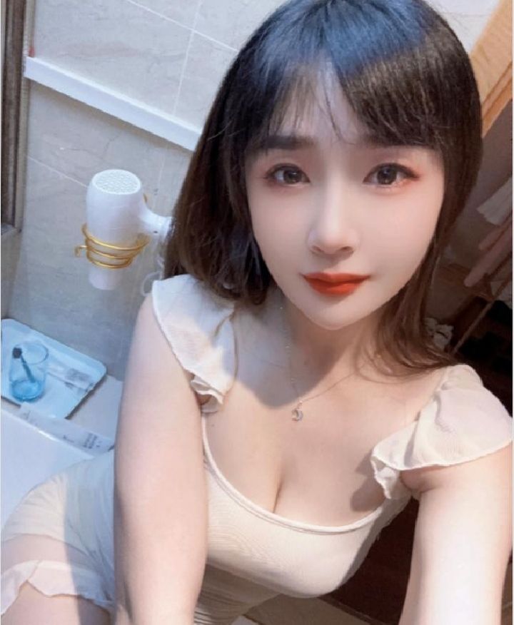 短发情趣美娇娘轻语